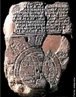 O mapa mais antigo que se tem notcia  o de Ga-Sur, feito na Babilnia. Era um tablete de argila cozida, datado de aproximadamente 2400 a 2200 a.C. O mesmo contm a representao de duas cadeias de montanhas e, no centro delas, um rio, provavelmente o Eufrates. </br></br> Palavras-chave: Babilnia. Rio Eufrates. Ga-Sur. Mapa. Cartografia. Geografia.